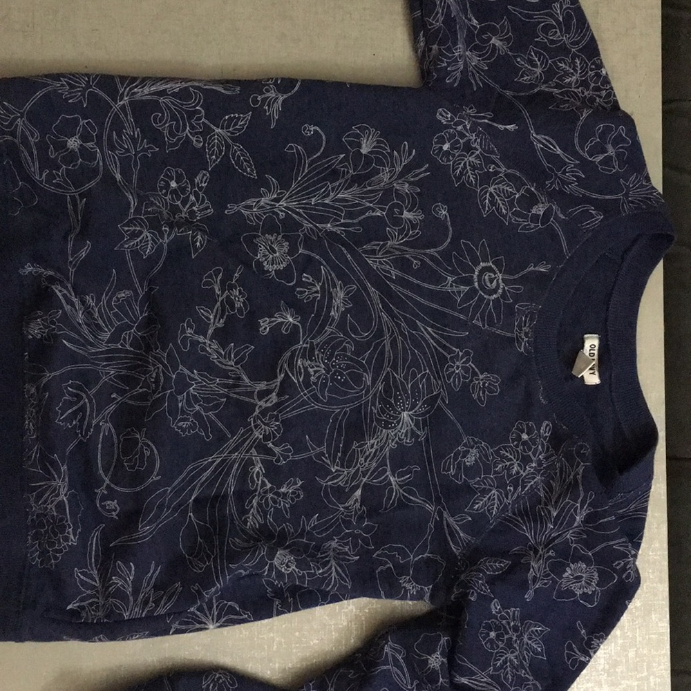 Old Navy Sweater